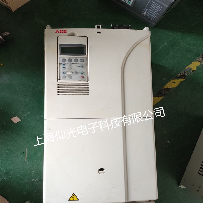 ABB變頻器ACS800-01-0050-3+D150+P901接地故障維修