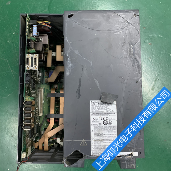 三菱M70主軸驅(qū)動(dòng)器出現(xiàn)過電流報(bào)警的故障維修