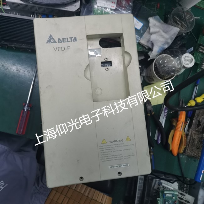 上海臺(tái)達(dá)VFD-A變頻器開(kāi)機(jī)就顯示stop維修電話