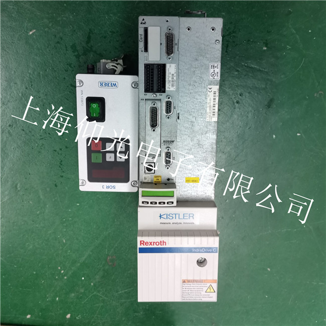 商場(chǎng)電梯康沃力士樂CVF,G2變頻器上電面板無顯示維修