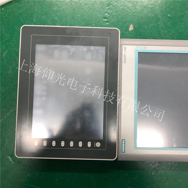 自來水加工廠富士UG53OH-US4工業(yè)觸屏無反應(yīng)維修