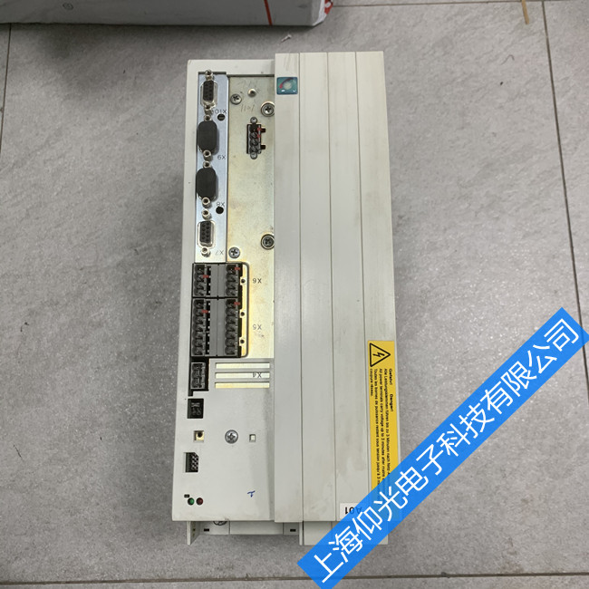 倫茨伺服驅動器EVS9323-EK D-31855報Oc1011短路跳閘維修