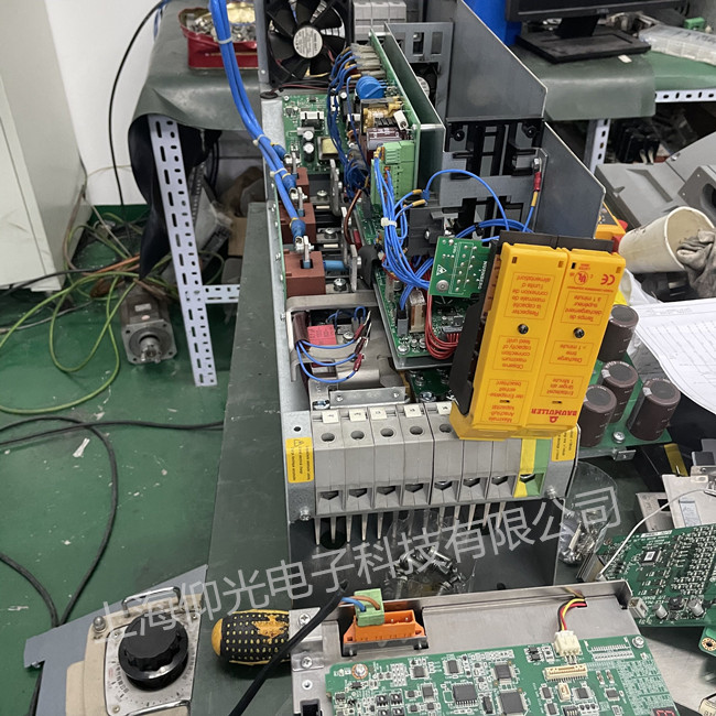 Baumuller鮑米勒伺服電源維修 BUS624顯示報(bào)警代碼?