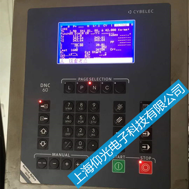 專業(yè)維修瑞士斯伯克CYBELEC數(shù)控折彎機DNC800顯示屏修理