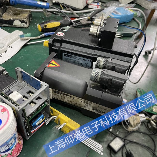 KOLLMORGEN科爾摩根伺服電機(jī)維修AKM65K-ACC2R-00過(guò)熱修理