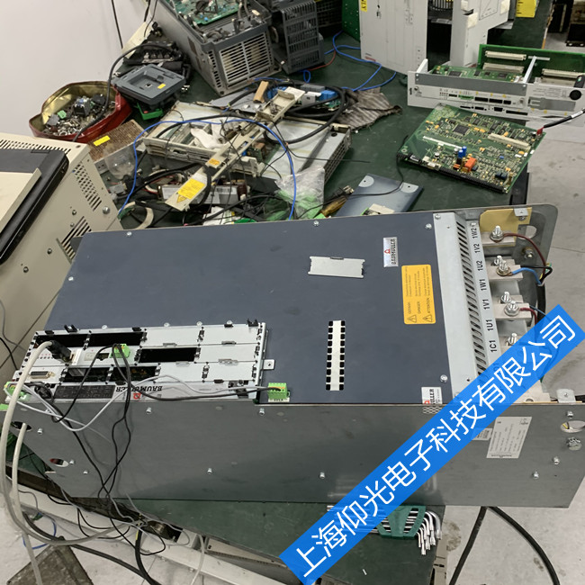 深圳包米勒電機(jī)伺服器176故障維修多少錢(qián)