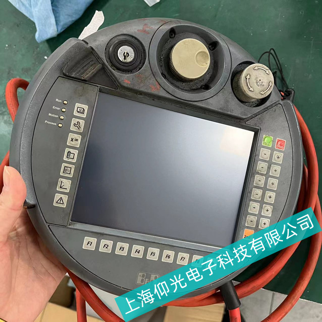 BR貝加萊機(jī)器人示教器開機(jī)顯示豎帶/花屏故障維修方法