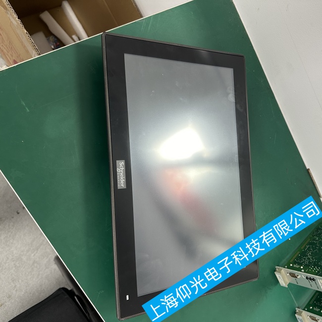 新疆施耐德觸摸屏XBTG4320有背光無字符故障維修哪家質(zhì)量好