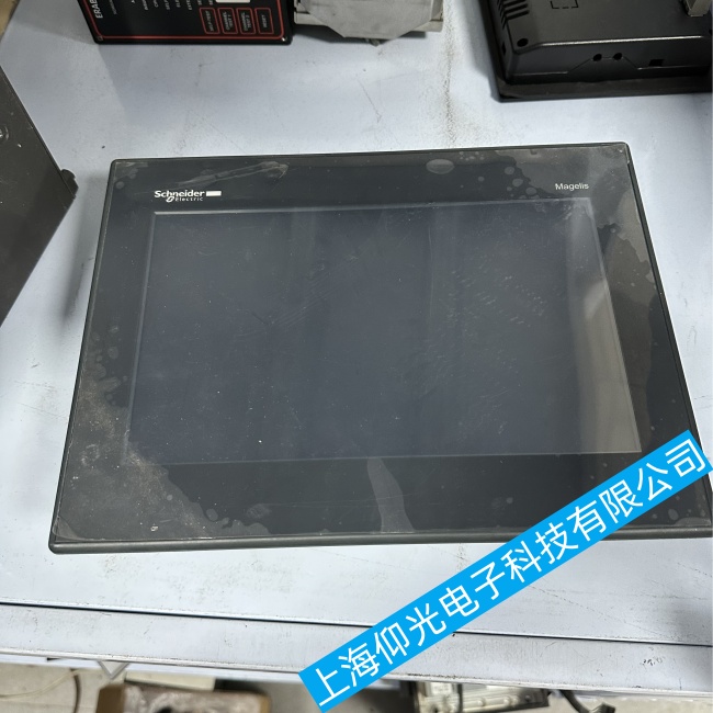 天津施耐德觸摸屏XBTGT5330通電后反復閃屏不開機故障維修重點推薦