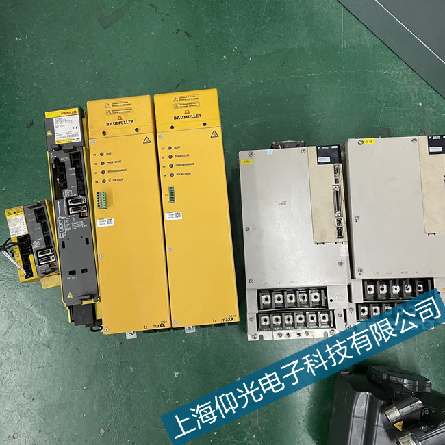 Baumuller鮑米勒BM4454-ZI6驅(qū)動器81散熱器報警哪里能維修