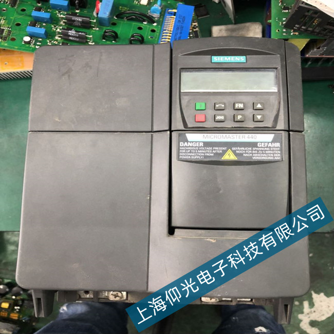 西門子變頻器MM4系列出現(xiàn)“e報(bào)警”的原因及維修