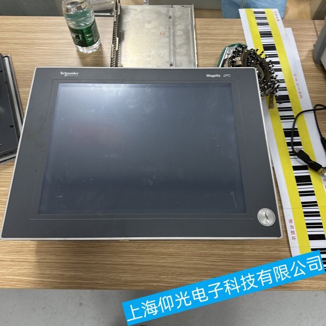 河南施耐德觸摸屏HMIPSOS752D1W01有顯示無背光故障維修電話地址