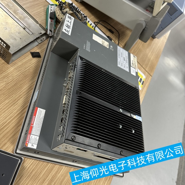 新疆施耐德Magelis上架式工控機(jī)在運(yùn)行過(guò)程中出現(xiàn)卡機(jī)故障維修廠家