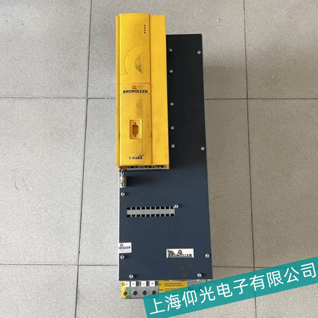 針對(duì)苞米勒驅(qū)動(dòng)器上電無(wú)顯示故障的專業(yè)維修