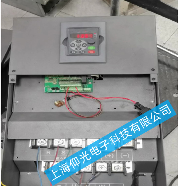 變頻器VFD9000-075-P090-T4出現(xiàn)過(guò)流故障該如何維修